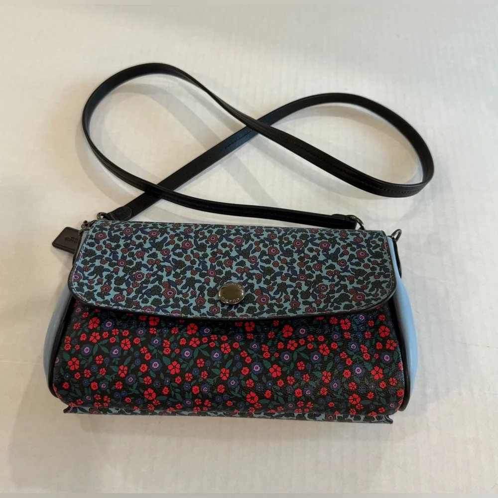 Coach Reversible Floral Crossbody Bag With A Detachable Strap C1782-F59535 - Picture 14 of 16